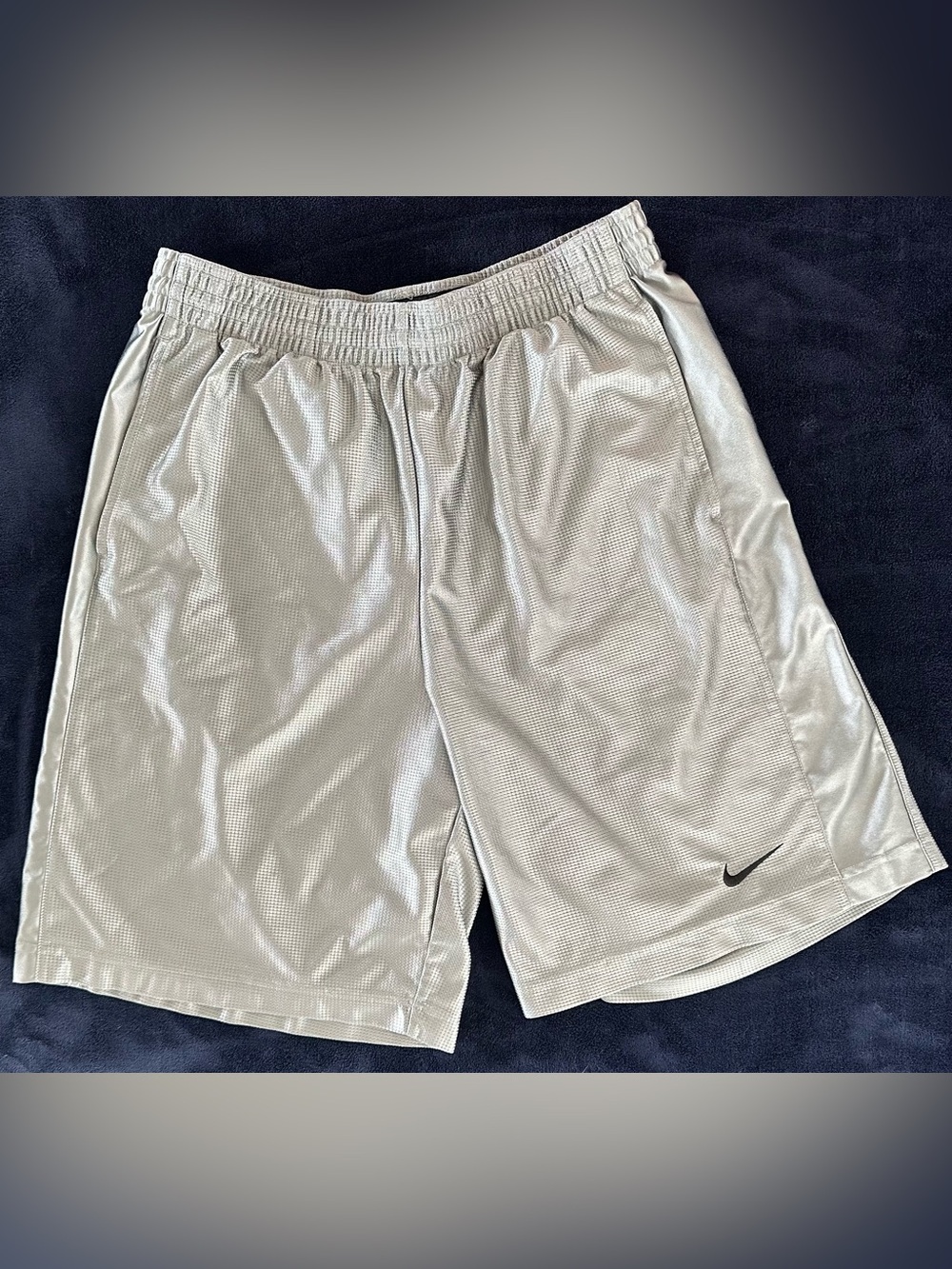 Nike Men’s Dazzle Basketball Shorts Silver Gray Large Pockets Drawstring Vintage
